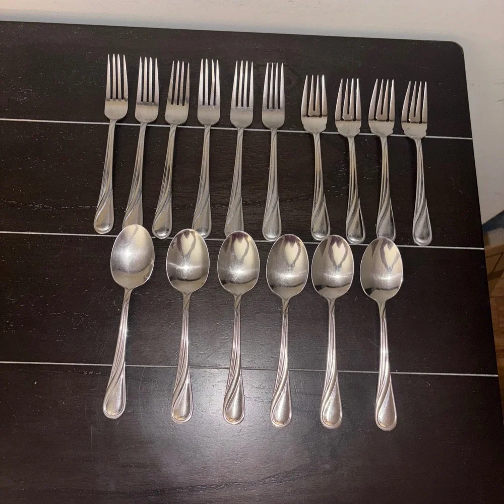 Glennbrook (Stainless) Pfaltzgraff  6 Place Spoons 4 Salad Forks 6 Dinner Forks‎